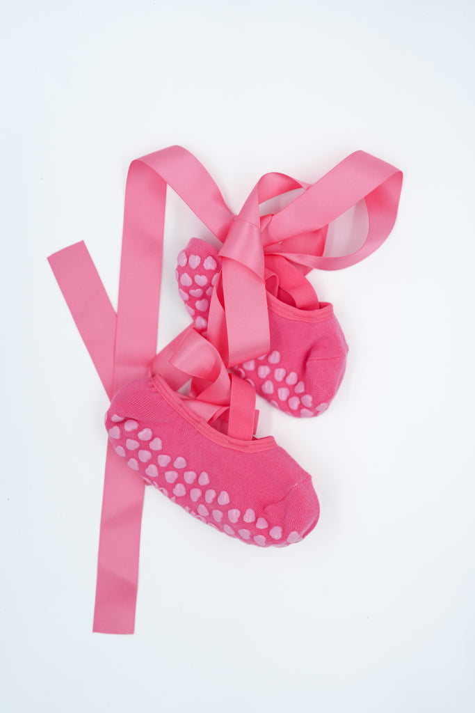 custom grip socks with ribbons